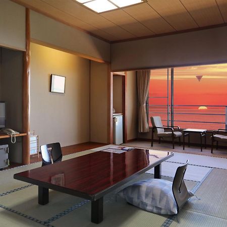 Unohama Onsen Royal Hotel Kobayashi 上越市 外观 照片